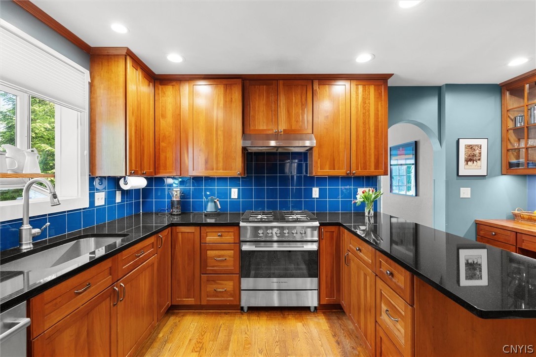 108 Shirley Road Syracuse, NY 13224 - Photo 5 of 50 Kitchen w/Quartz Countertop & Stainless Steel Appl