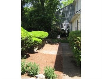 133 High Haith Road Arlington, MA 02476 - Photo 4 of 29