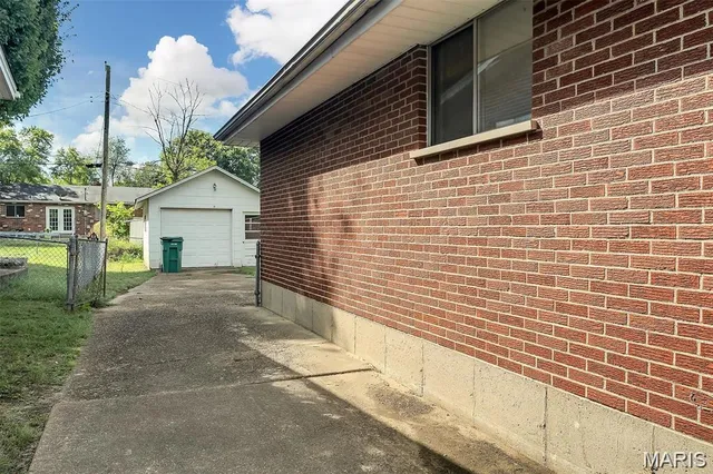 $102,500 | 1136 Cove Lane, St. Louis, MO 63138