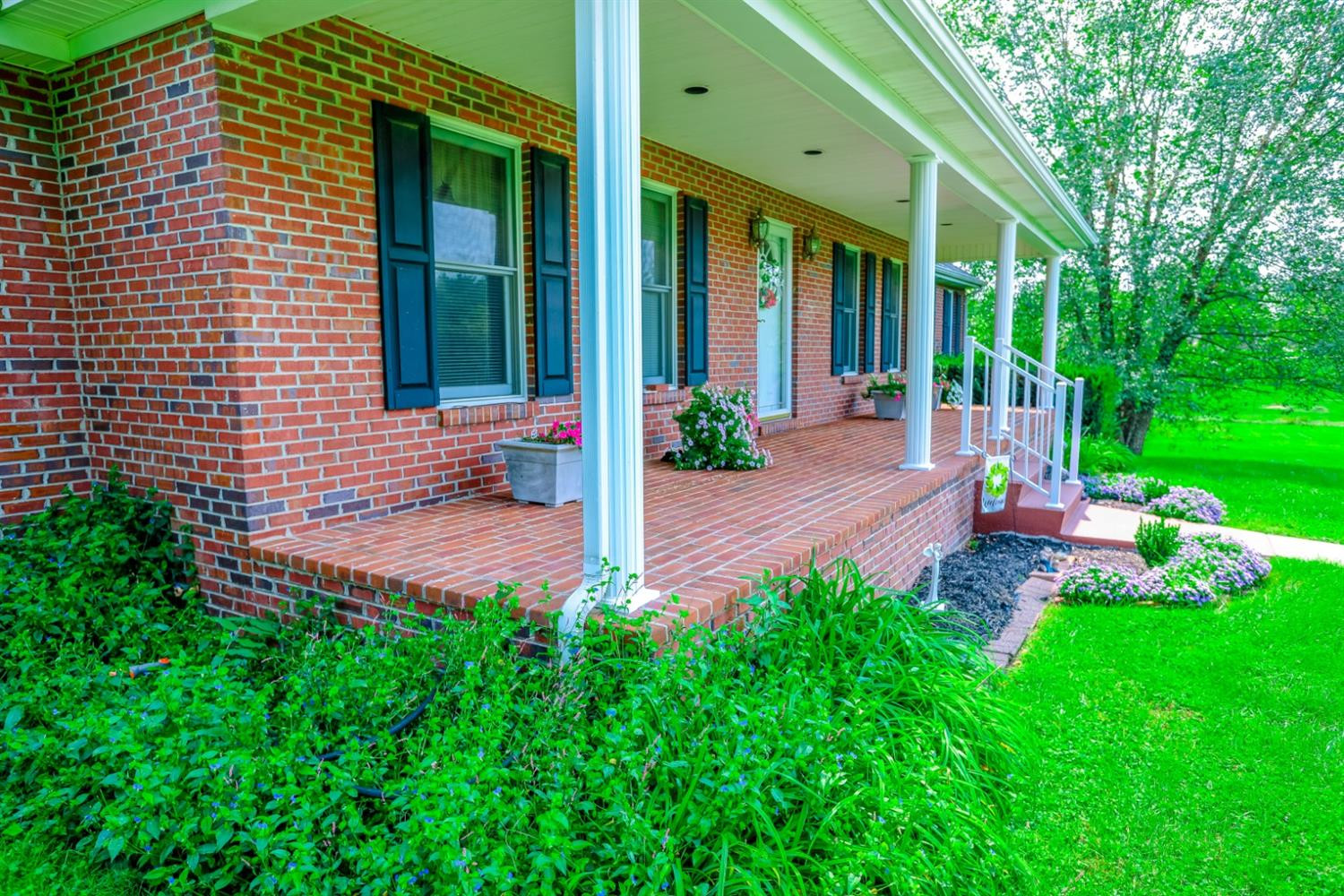 242 Bourbon Acres Road Paris, KY 40361 - Photo 2 of 49 Photo 2