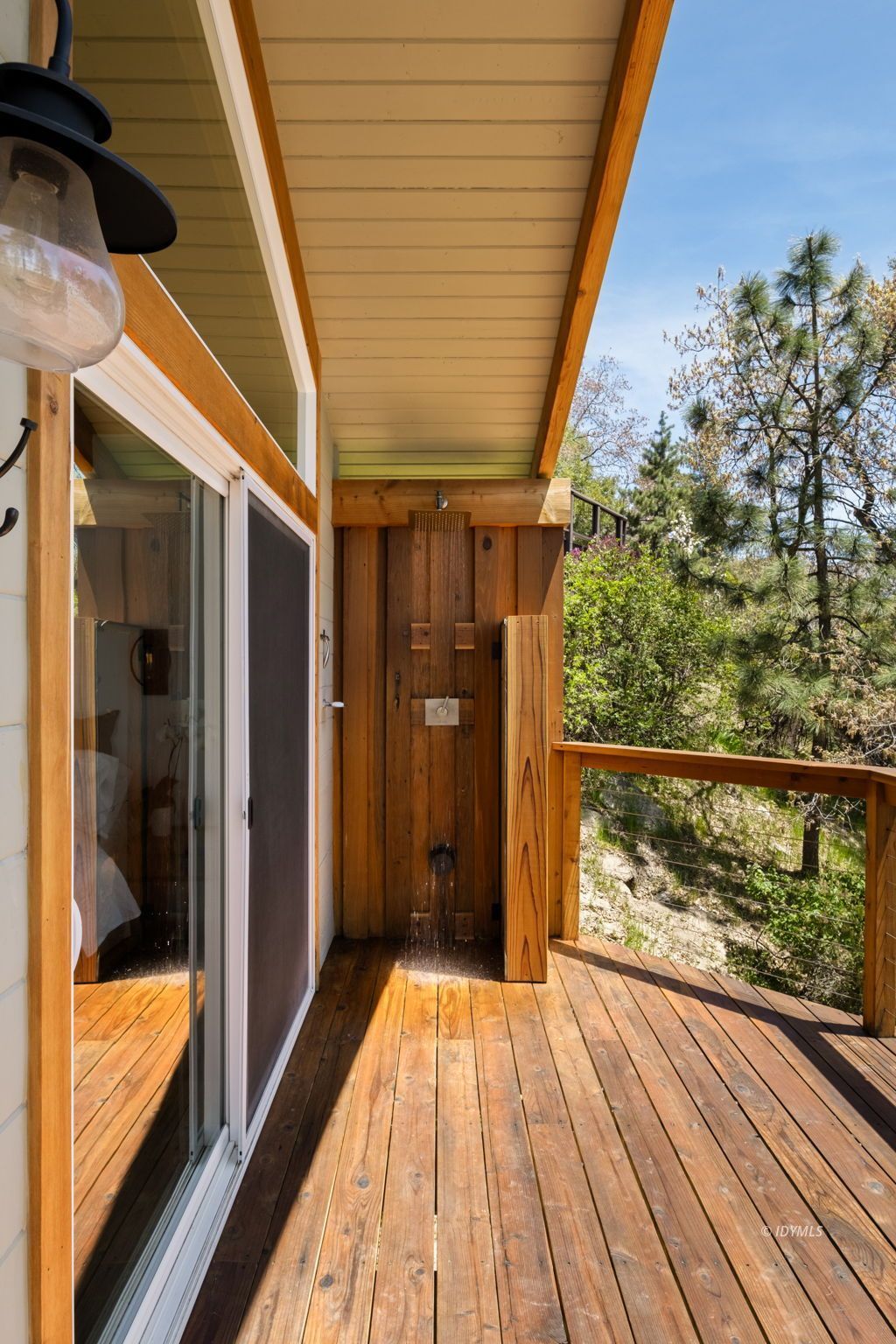 24750 Marion Ridge Drive Idyllwild, CA 92549 - Photo 39 of 45 a view of balcony with wooden floor