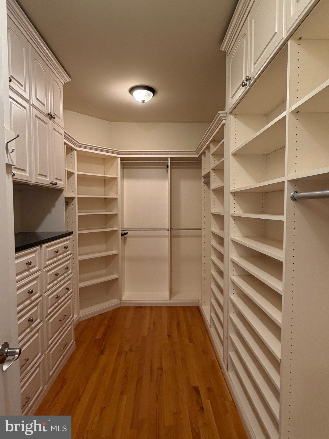 1762 Kirby Road McLean, VA 22101 - Photo 17 of 32 Gallery Image 17