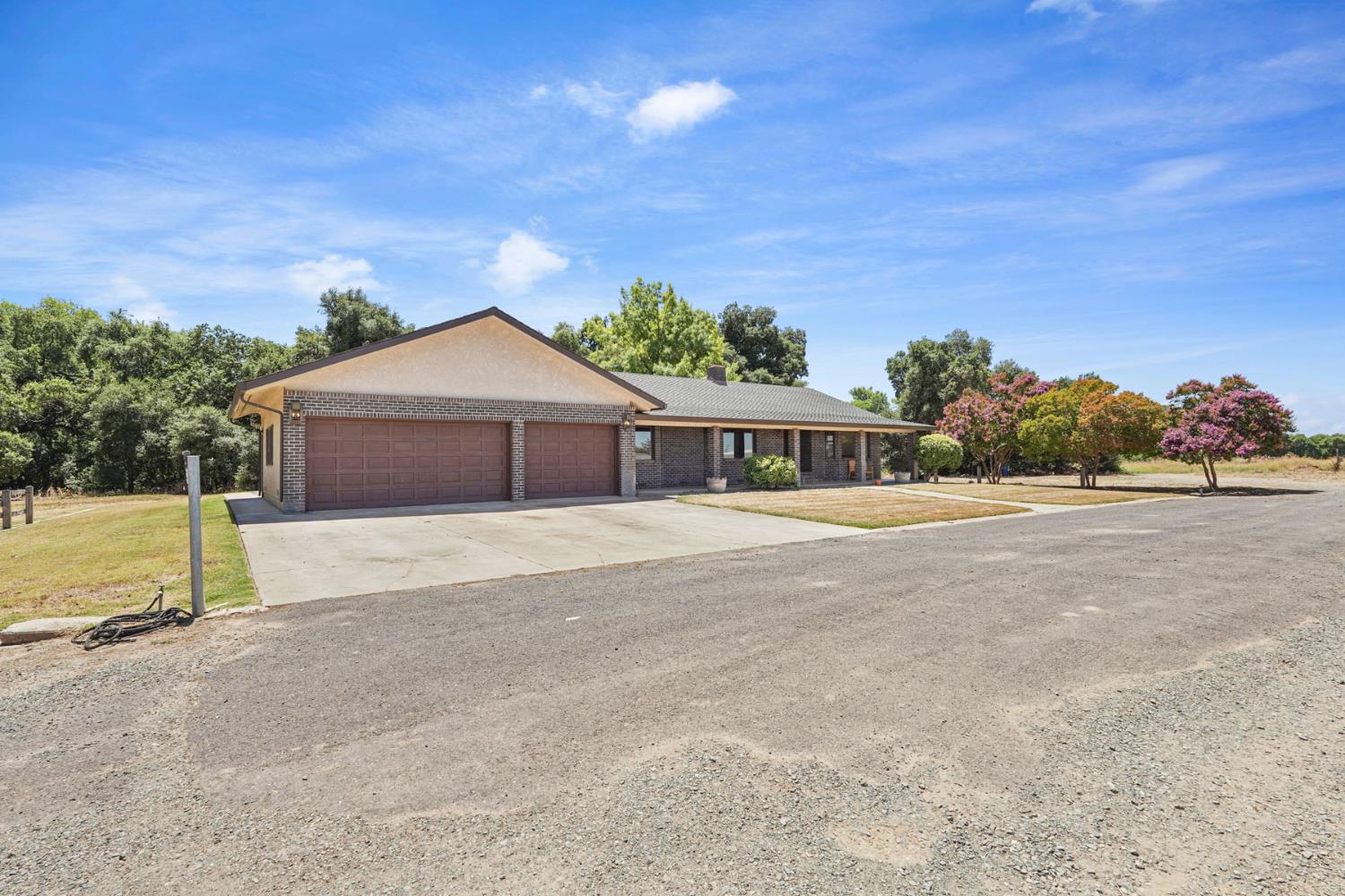 10996 Boessow Road Galt, CA 95632 - Photo 2 of 52