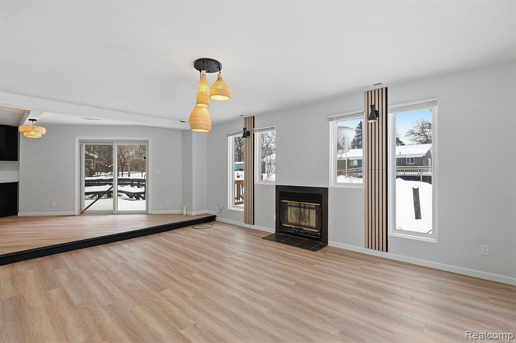11341 Ember Road Davisburg, MI 48350 - Photo 10 of 36 Gallery Image 10