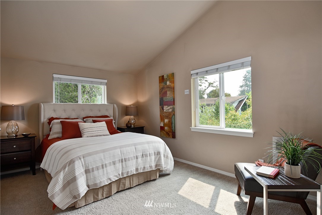 10134 B Holman Road Northwest Seattle, WA 98133 - Photo 17 of 25