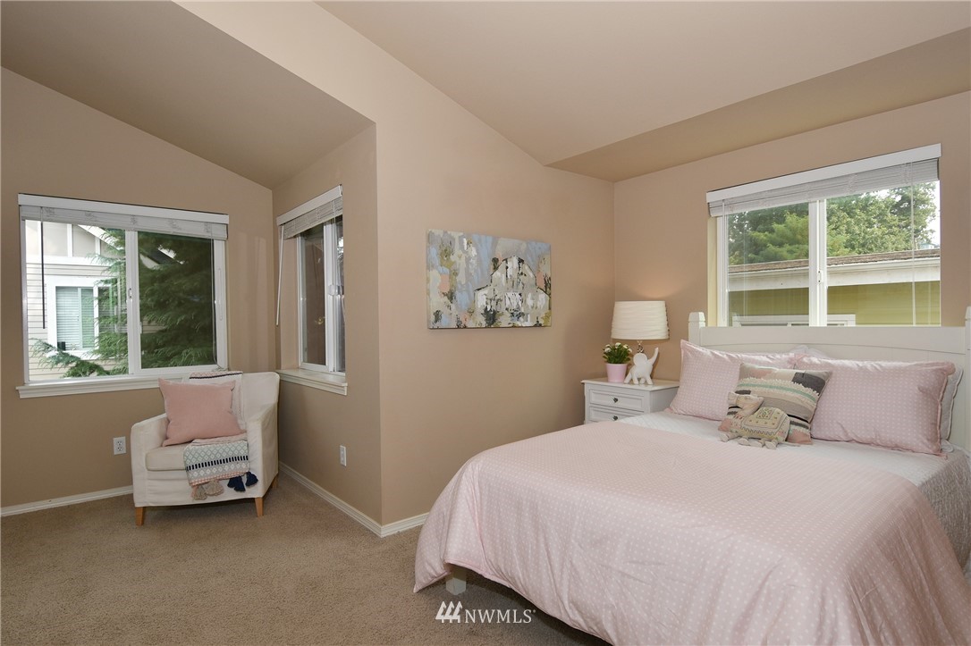 10134 B Holman Road Northwest Seattle, WA 98133 - Photo 20 of 25