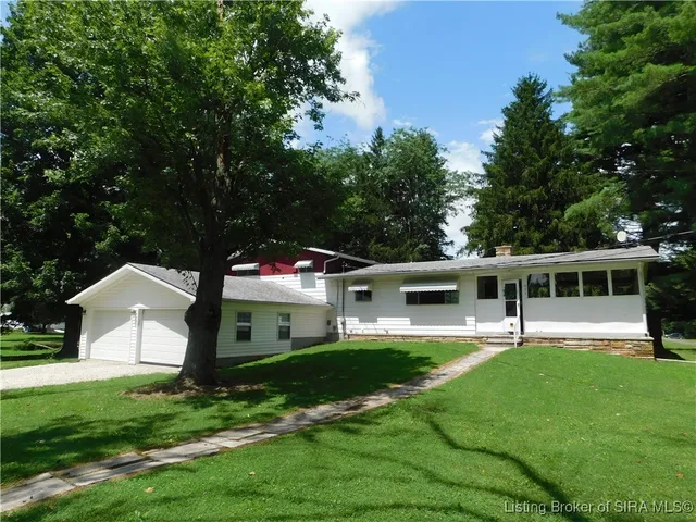 $224,900 | 902 Coleman Street Northeast, Palmyra, IN 47164