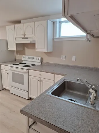 $1,700 | 157 Thatcher Road, Unit R, Gloucester, MA 01930