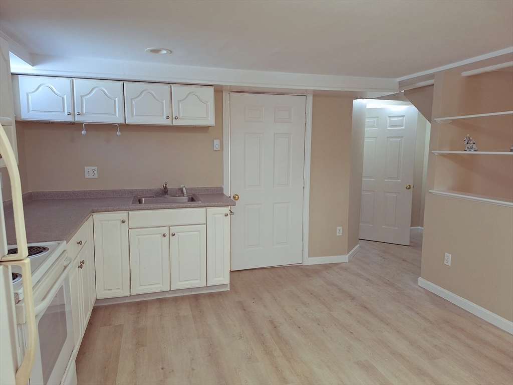 157 Thatcher Road, Unit R Gloucester, MA 01930 - Photo 2 of 10