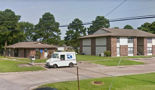 $575 | 809 8th Street, Lake Arthur, LA 70549