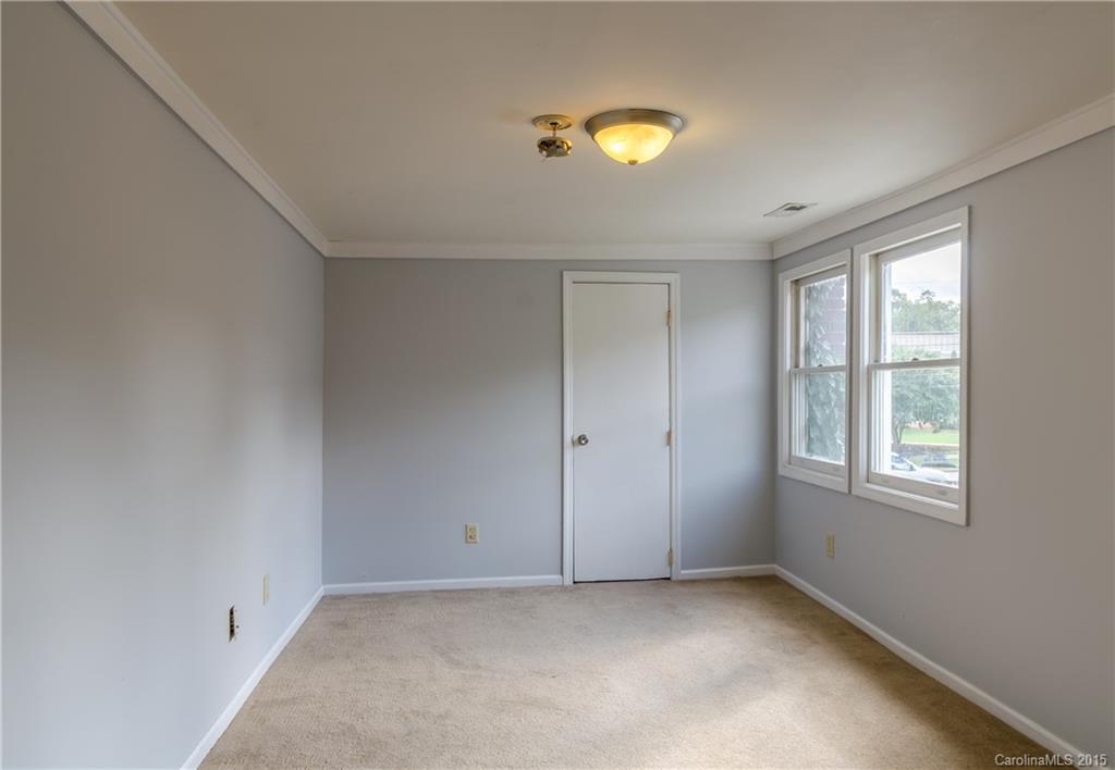 2904 Tuckaseegee Road Charlotte, NC 28208 - Photo 19 of 21 an empty room with a window
