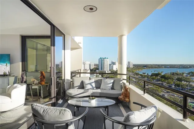 $1,550,000 | 1255 North Gulfstream Avenue, Unit 1407, Sarasota, FL 34236