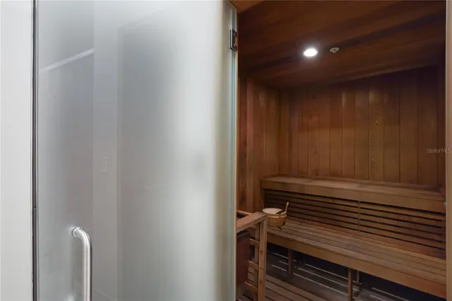 $1,550,000 | 1255 North Gulfstream Avenue, Unit 1407, Sarasota, FL 34236