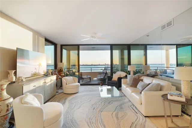 $1,550,000 | 1255 North Gulfstream Avenue, Unit 1407, Sarasota, FL 34236