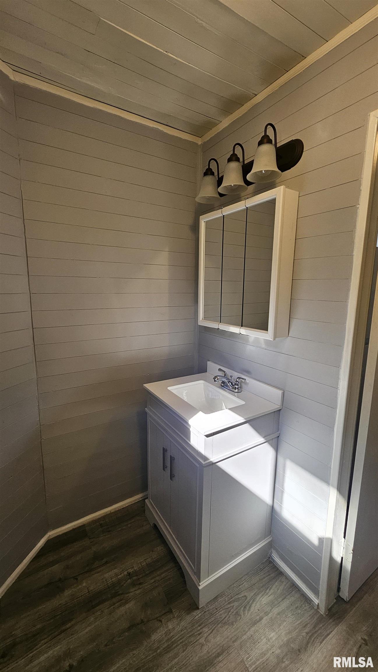 148 Robinson Avenue Canton, IL 61520 - Photo 15 of 22