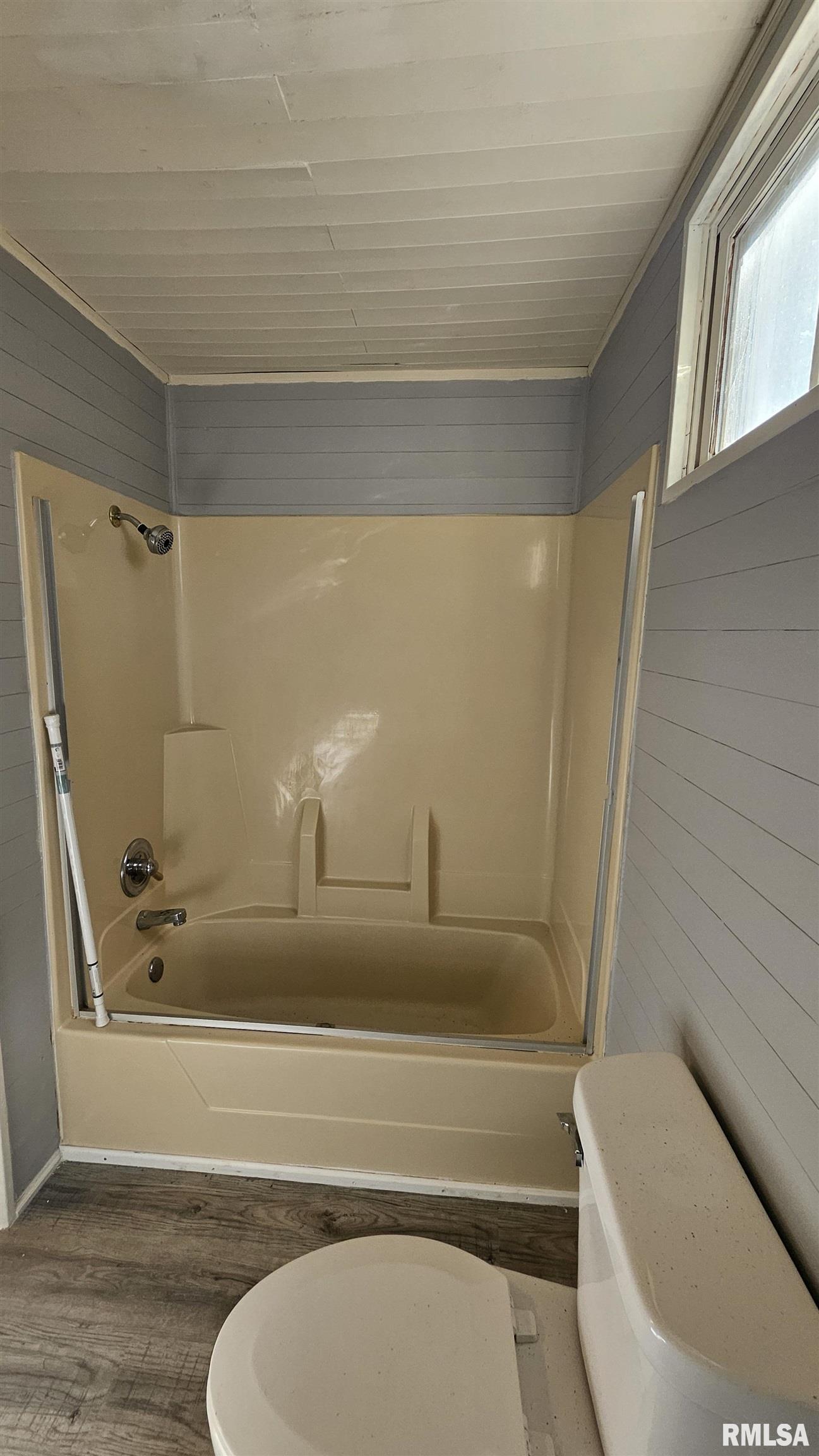 148 Robinson Avenue Canton, IL 61520 - Photo 16 of 22