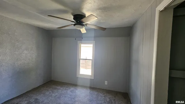 $54,000 | 148 Robinson Avenue, Canton, IL 61520