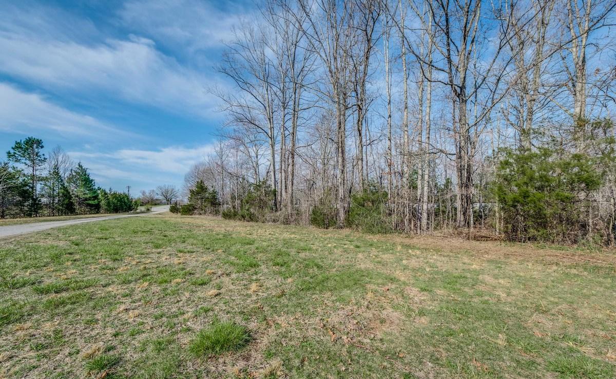 12125 Old Baxter Road Silver Point, TN 38582 - Photo 26 of 29 Yard