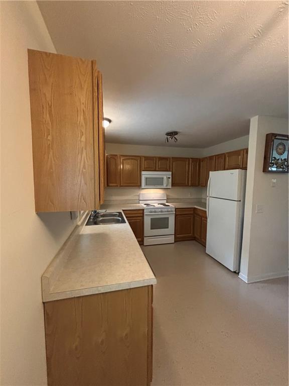 405 Crawfordville Road Union Point, GA 30669 - Photo 7 of 20