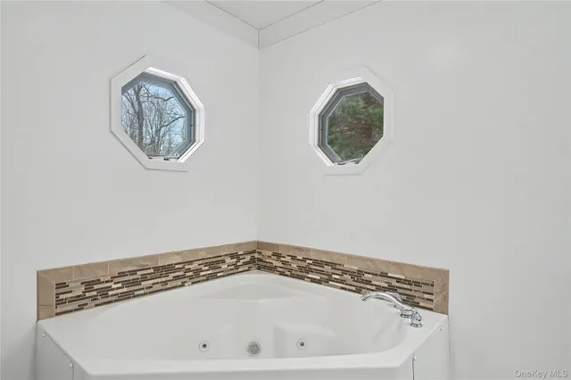 a close up of a mirror in a room