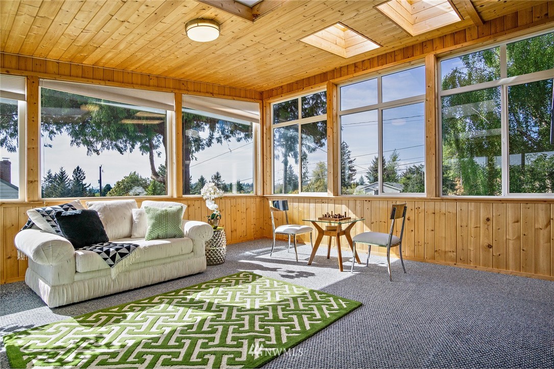 11405 21st Avenue Southwest Seattle, WA 98146 - Photo 8 of 25