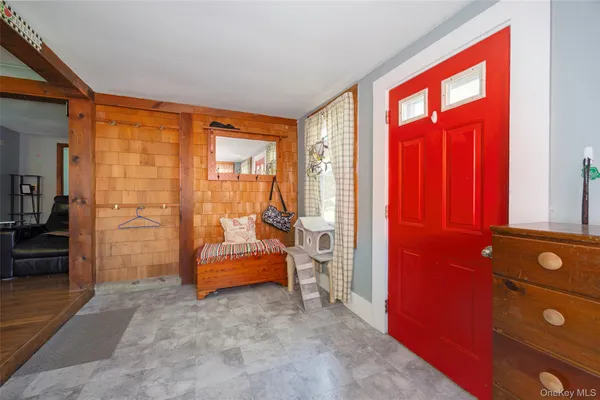 $399,000 | 106 Skidmore Road, LaGrangeville, NY 12540