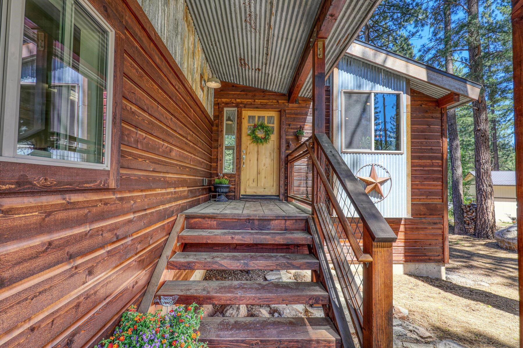 10608 Torrey Pine Road Truckee, CA 96161 - Photo 3 of 21 Gallery Image 3