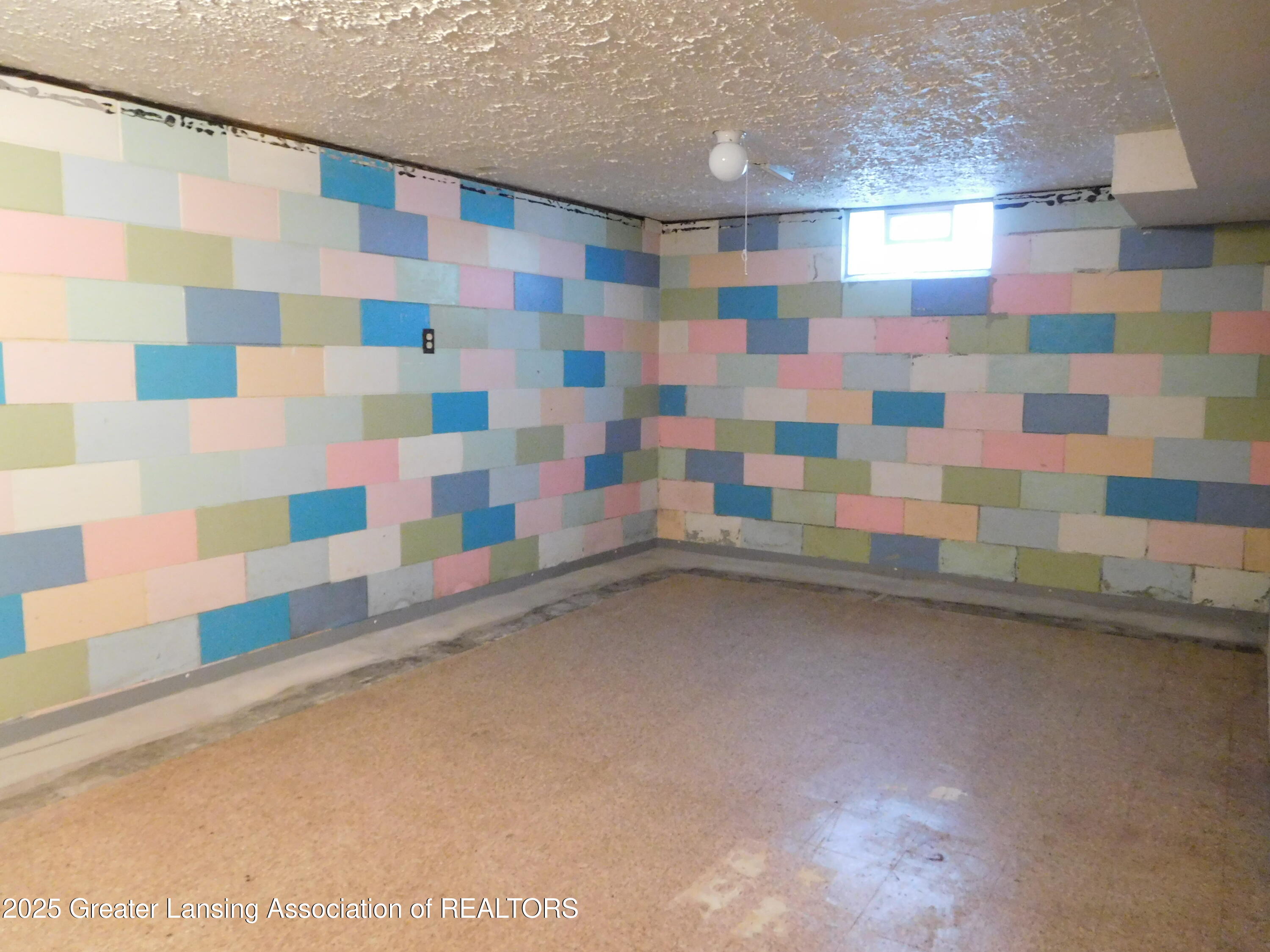 6958 Cooper Road Lansing, MI 48911 - Photo 25 of 27 DSCN6150