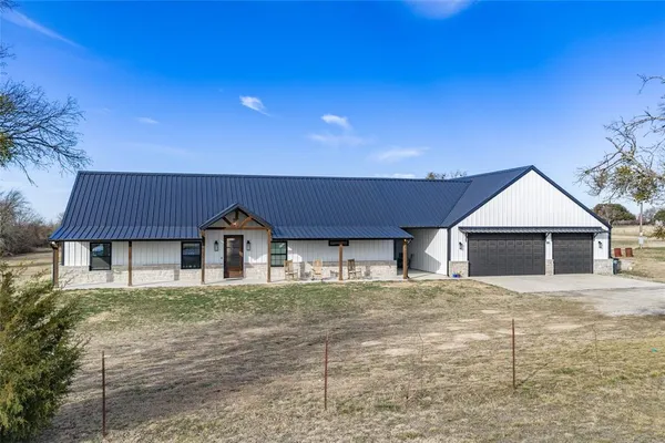 $725,000 | 2653 Old Decatur Road, Alvord, TX 76225