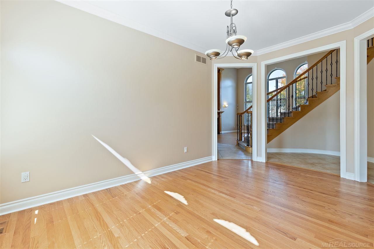 1158 Rochelle Park Drive Rochester Hills, MI 48309 - Photo 19 of 59