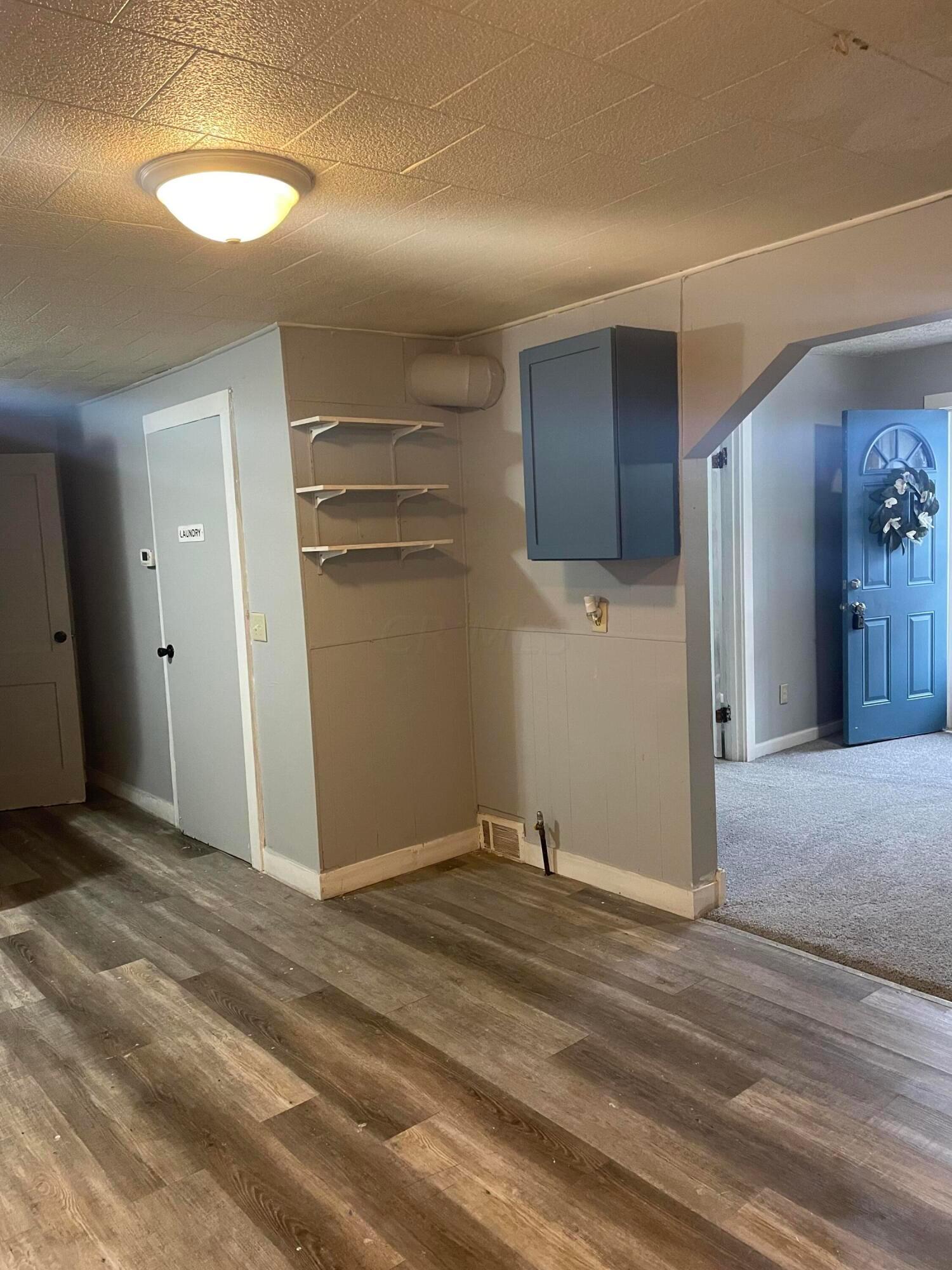 2074 East Cooke Road Columbus, OH 43224 - Photo 13 of 17 Kitchen