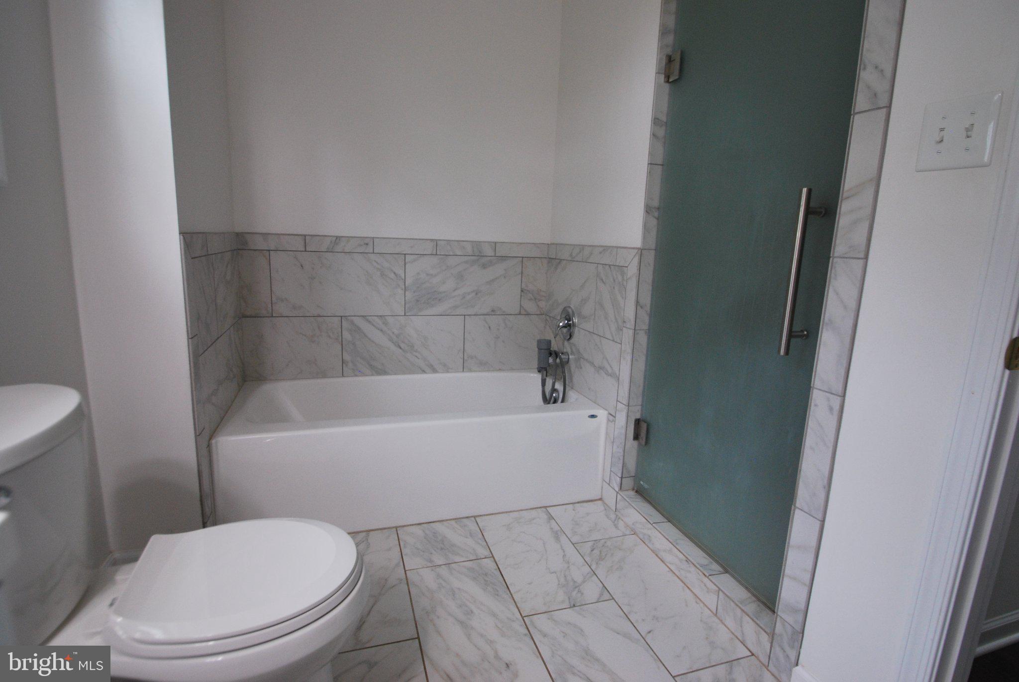 10266 Hume Road Marshall, VA 20115 - Photo 13 of 20 Full bath