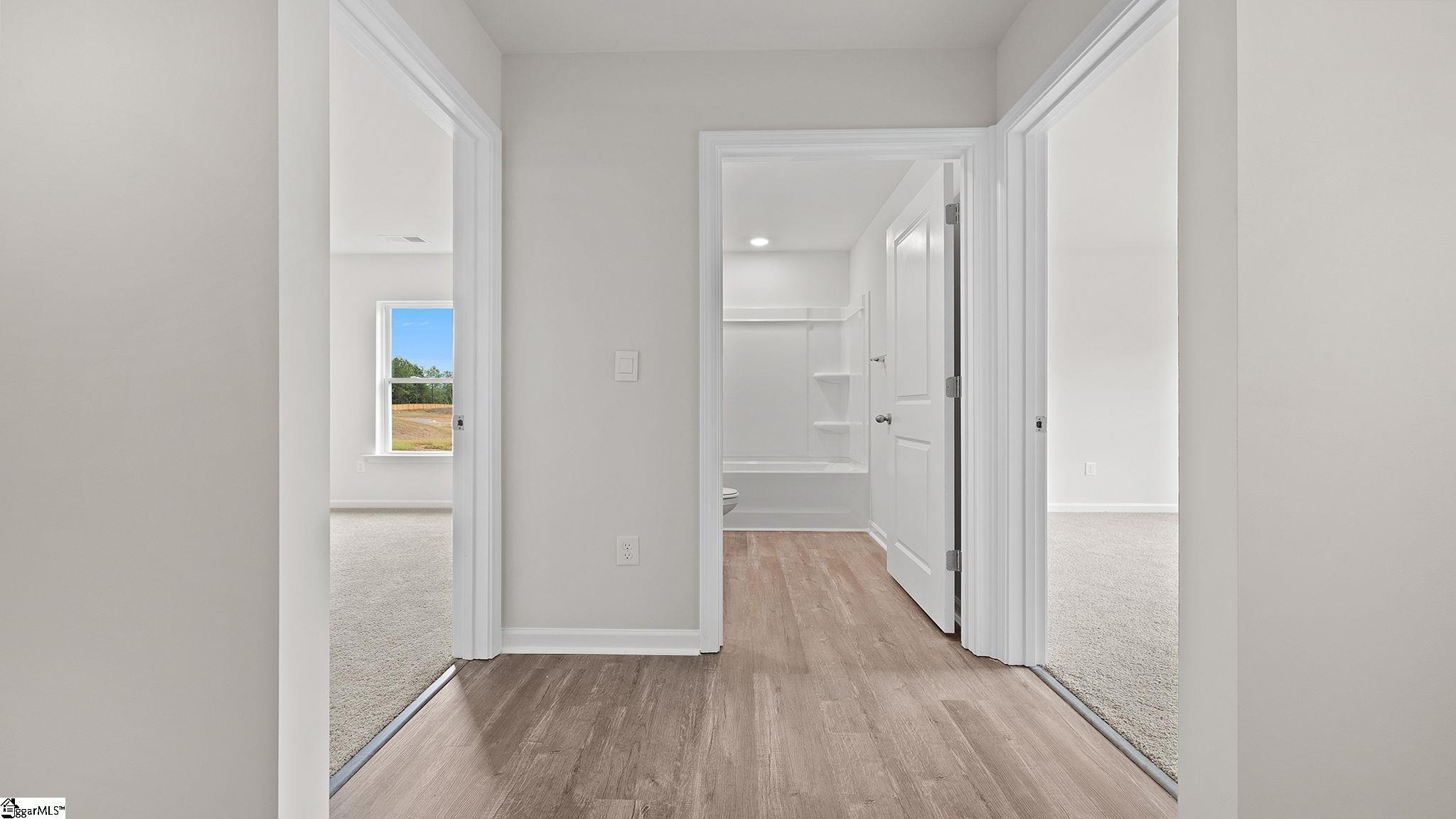 115 Cascade Lane Seneca, SC 29678 - Photo 4 of 34