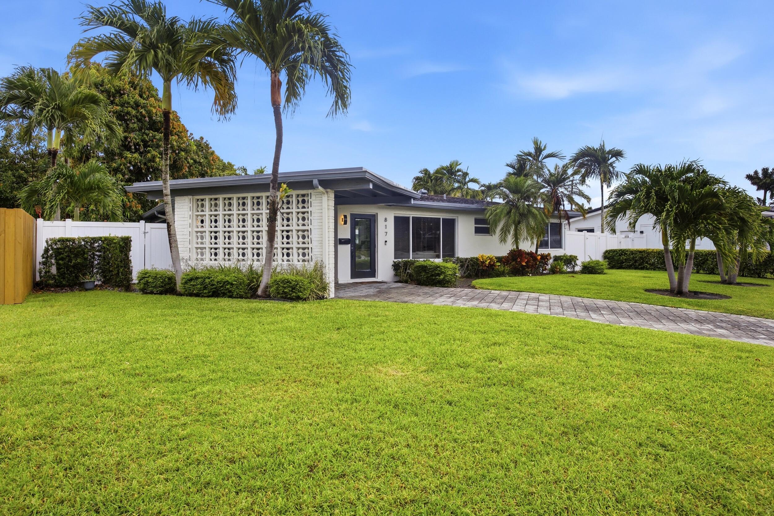 817 Southeast 16th Street Deerfield Beach, FL 33441 - Photo 3 of 55 3_453a9305