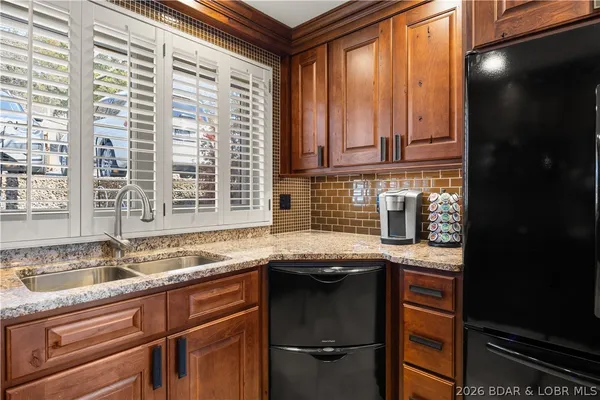 $569,900 | 6620 Lakepointe, Unit 18, Osage Beach, MO 65065