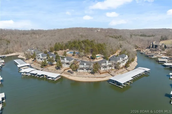 $569,900 | 6620 Lakepointe, Unit 18, Osage Beach, MO 65065