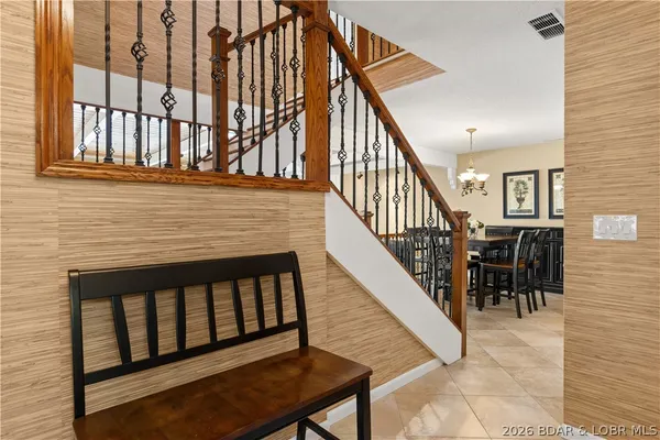 $569,900 | 6620 Lakepointe, Unit 18, Osage Beach, MO 65065