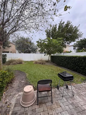 $3,750 | 772 Northeast 191st Terrace, Unit 772, Miami, FL 33179