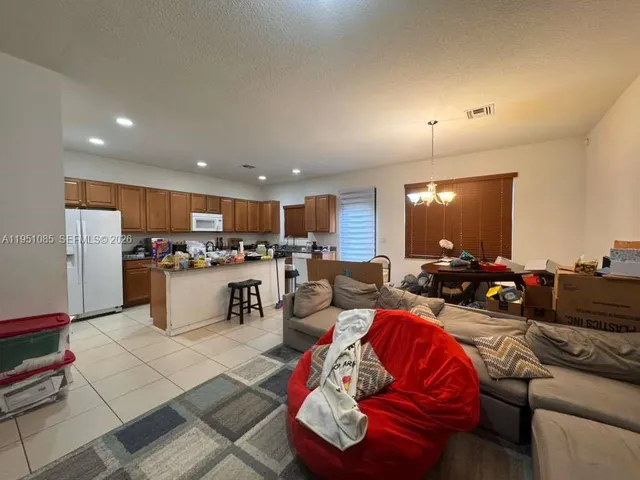 $3,750 | 772 Northeast 191st Terrace, Unit 772, Miami, FL 33179