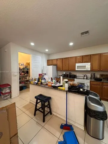 $3,750 | 772 Northeast 191st Terrace, Unit 772, Miami, FL 33179