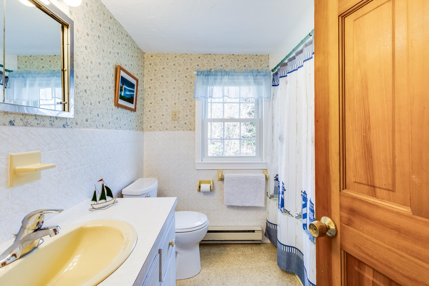 990 Massasoit Road Eastham, MA 02642 - Photo 18 of 36 Second floor bath