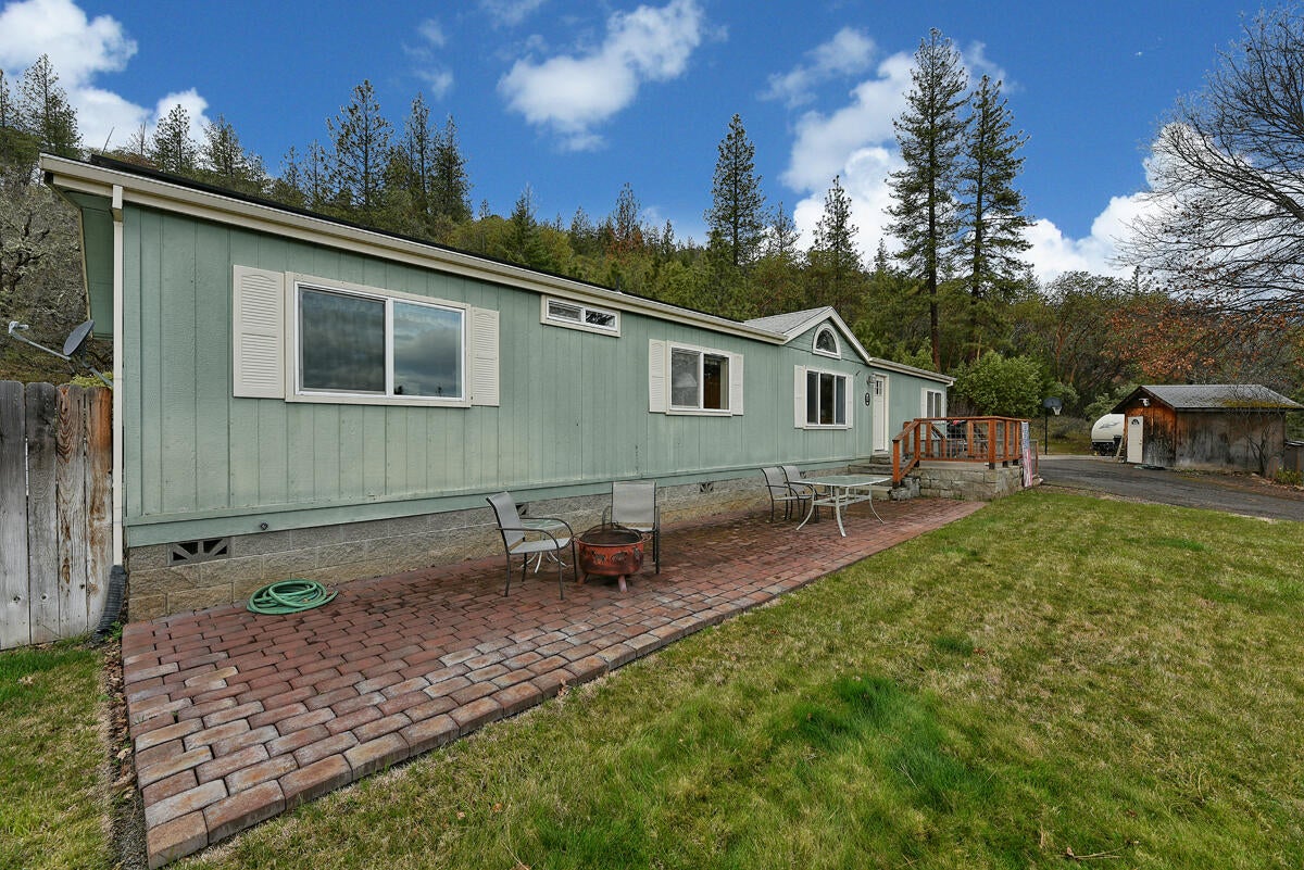 2323 Holcomb Springs Road Gold Hill, OR 97525 - Photo 45 of 53 250B99BB-CC1A-48C8-B22E-A5226FDDC8D8