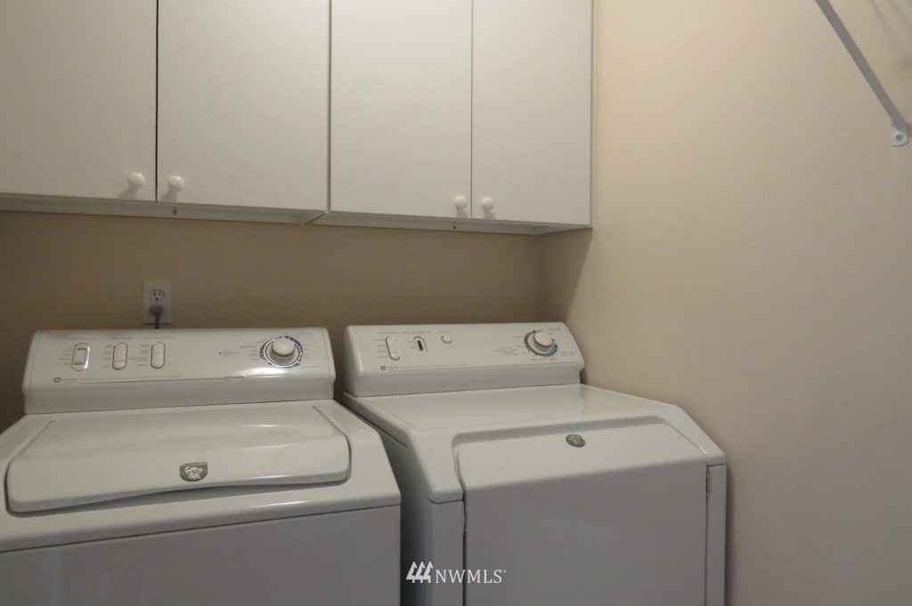 91 East Soderberg Road, Unit 6 Allyn, WA 98524 - Photo 13 of 17