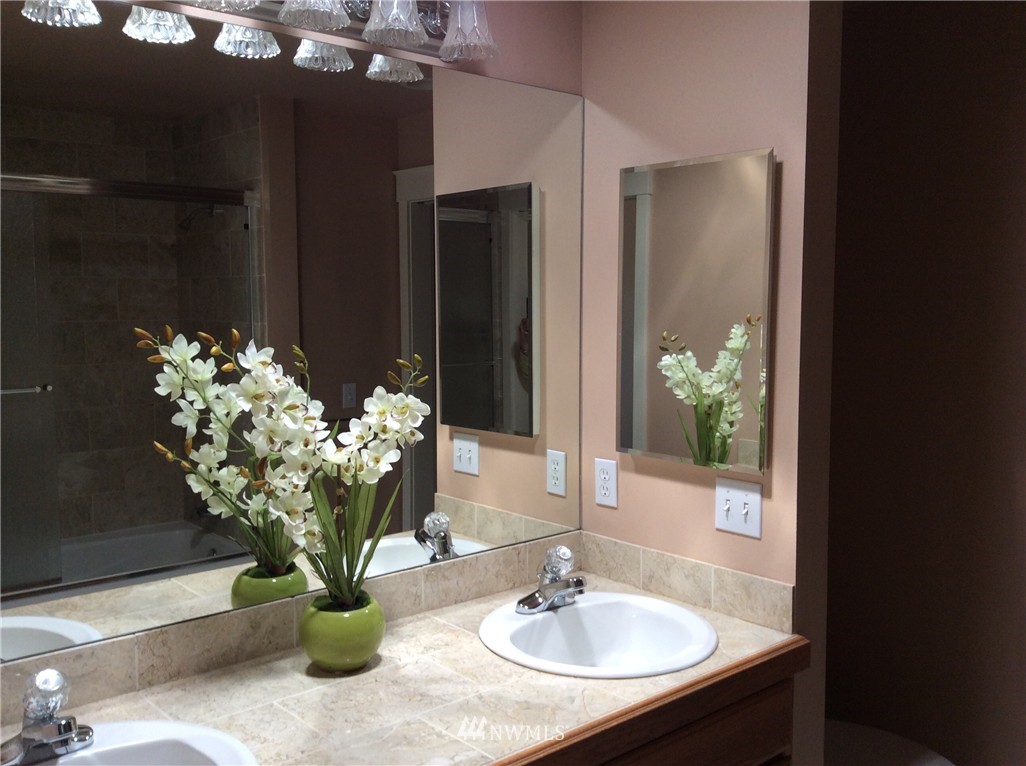 91 East Soderberg Road, Unit 6 Allyn, WA 98524 - Photo 6 of 17