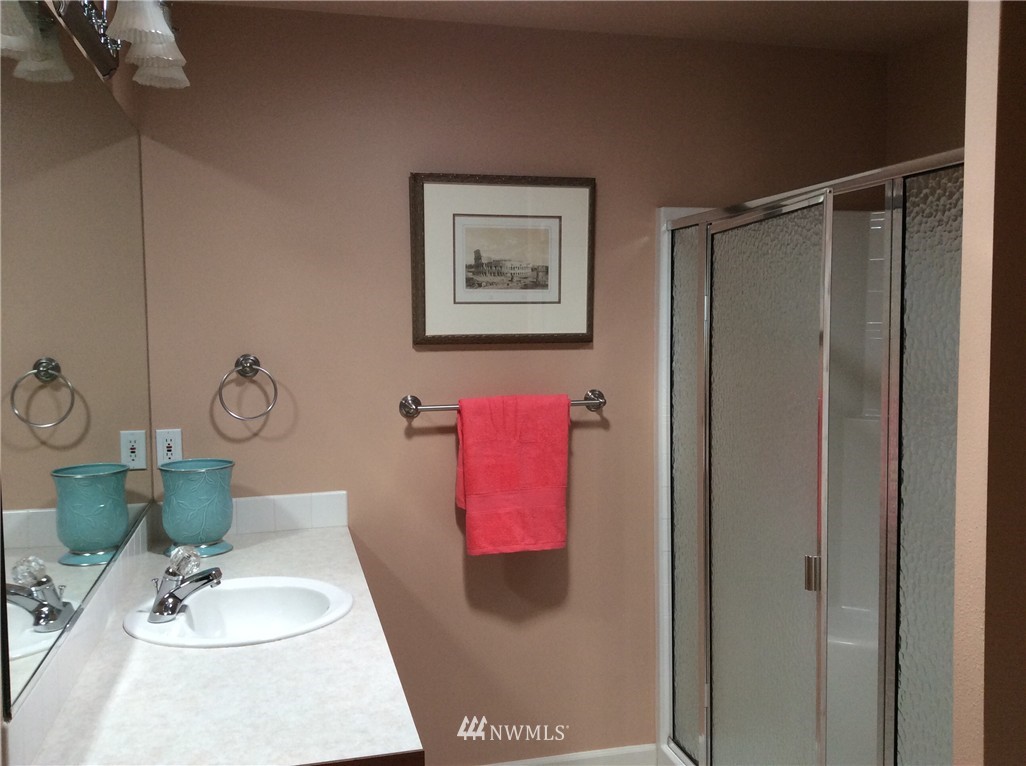 91 East Soderberg Road, Unit 6 Allyn, WA 98524 - Photo 7 of 17