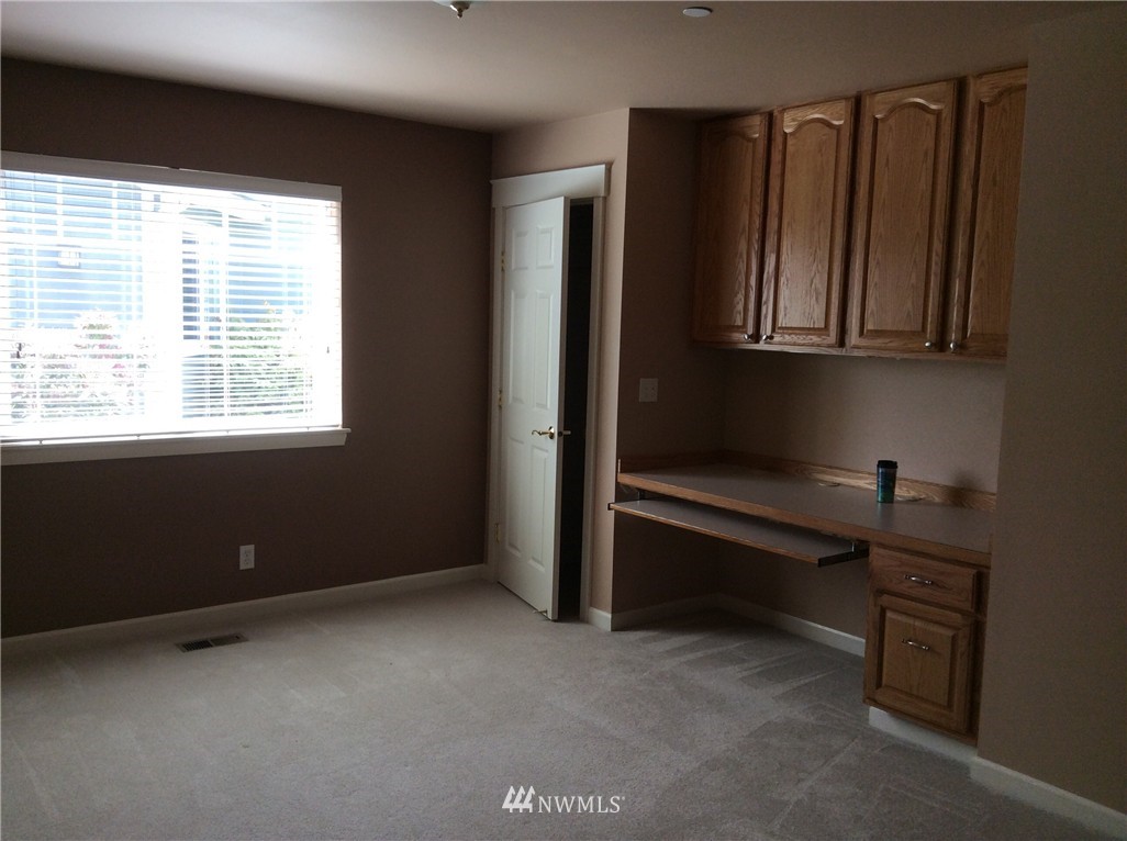91 East Soderberg Road, Unit 6 Allyn, WA 98524 - Photo 8 of 17