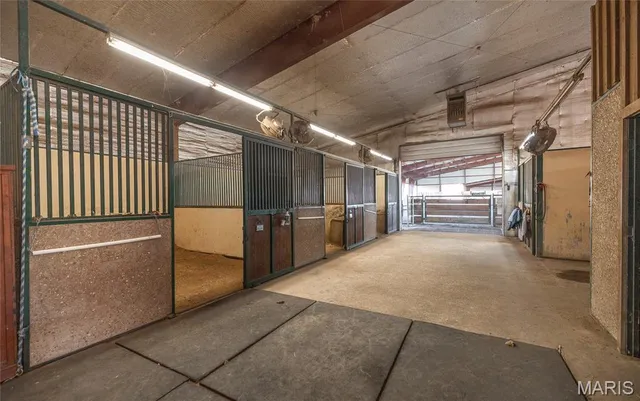 $950,000 | 17265 County Road 8280, Rolla, MO 65401