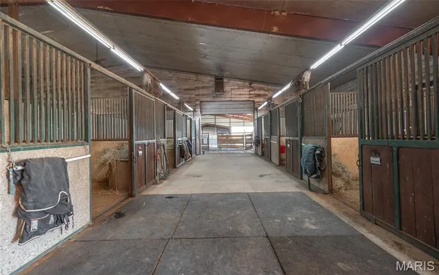 $950,000 | 17265 County Road 8280, Rolla, MO 65401