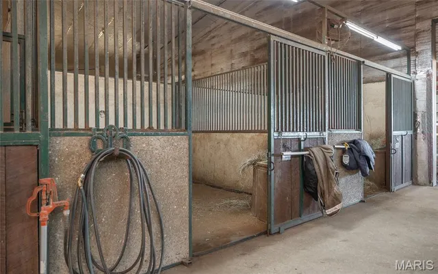 $950,000 | 17265 County Road 8280, Rolla, MO 65401