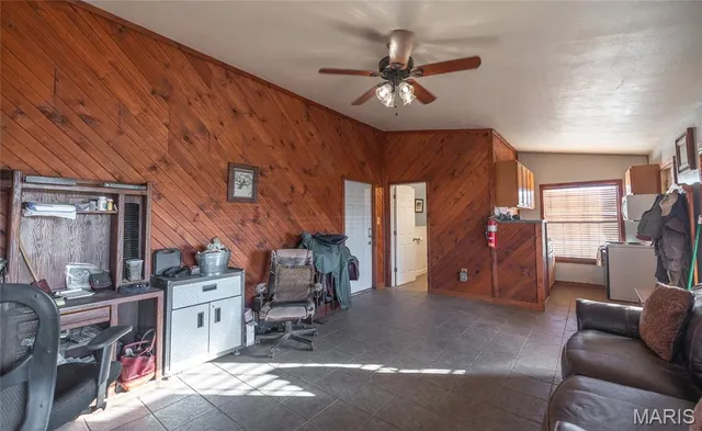 $950,000 | 17265 County Road 8280, Rolla, MO 65401